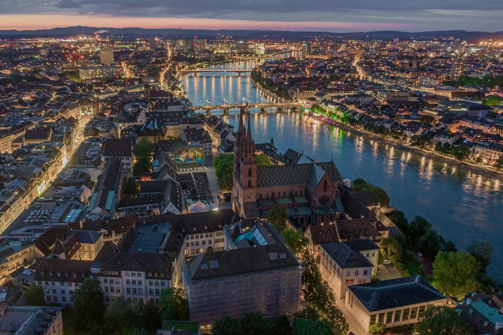 Special Picco Picasso Apartment Basel, Bahnhof Grossbasel 10-Star 0*, Basel