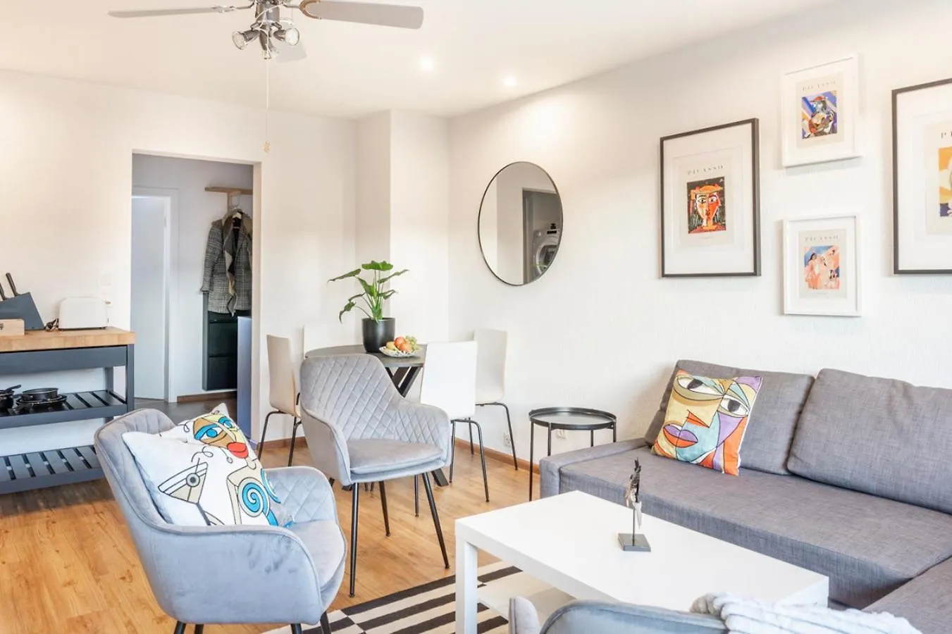 Special Picco Picasso Apartment Basel, Bahnhof Grossbasel 10-Star