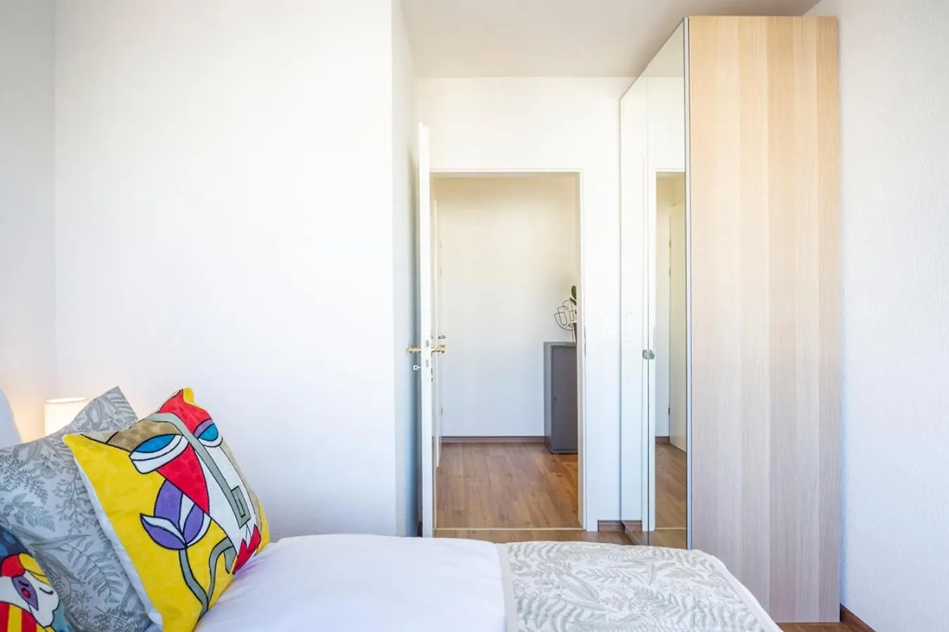 Special Picco Picasso Apartment Basel, Bahnhof Grossbasel 10-Star 0*, Basel Schweiz