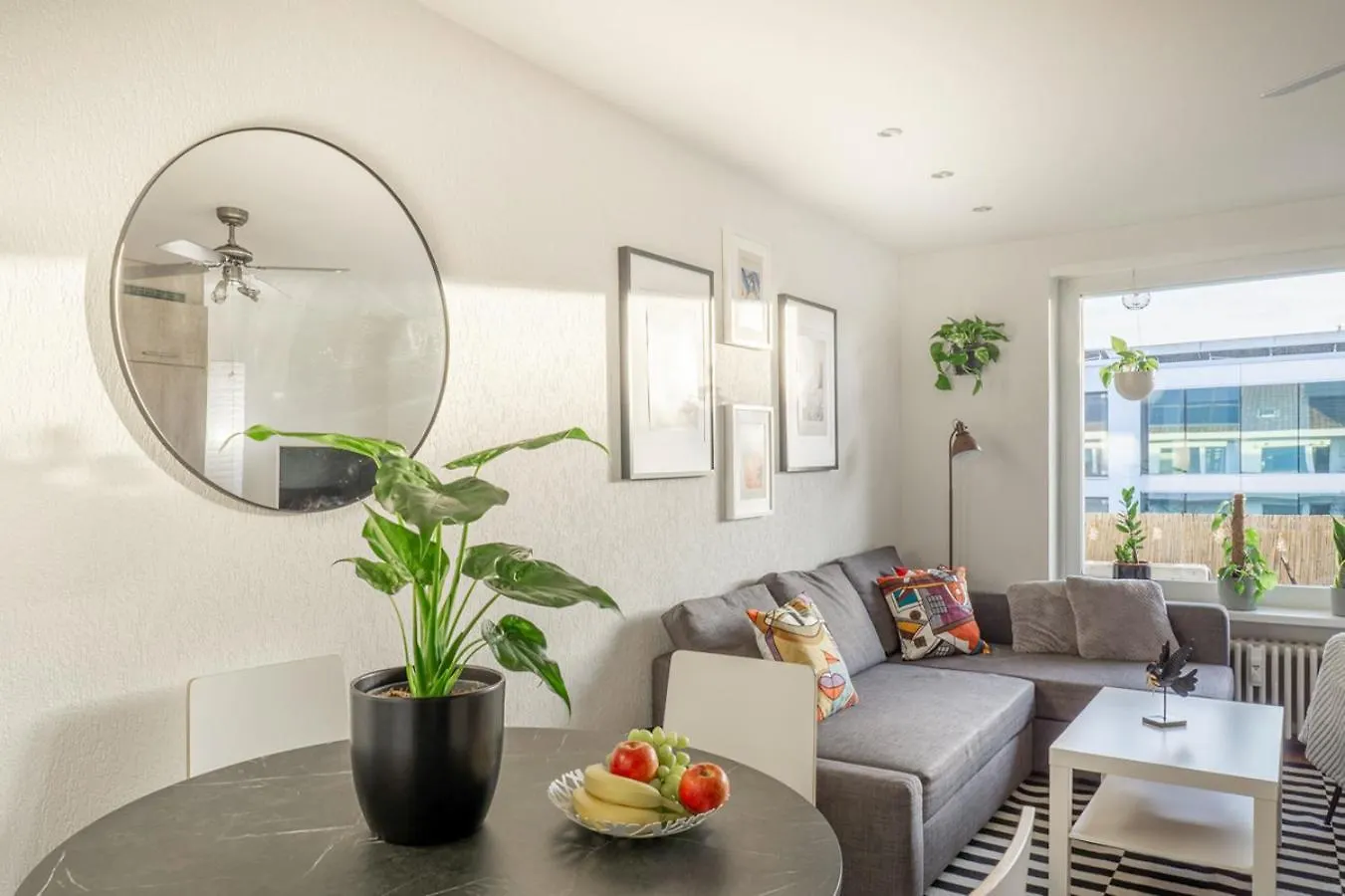Special Picco Picasso Apartment Basel, Bahnhof Grossbasel 10-Star