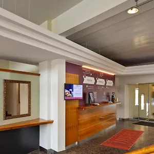 4* מלון Merian Am Rhein