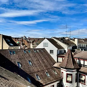  Apartment Center Rooftop Balcony-studio At Town Hall