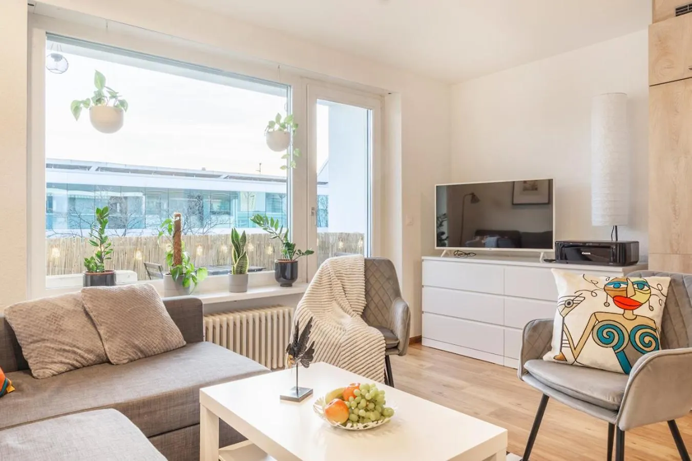 Special Picco Picasso Apartment Basel, Bahnhof Grossbasel 10-Star Switzerland